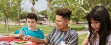 Kids doing arts