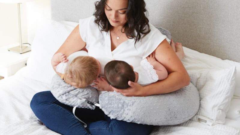 Twins Breast feeding pillow
