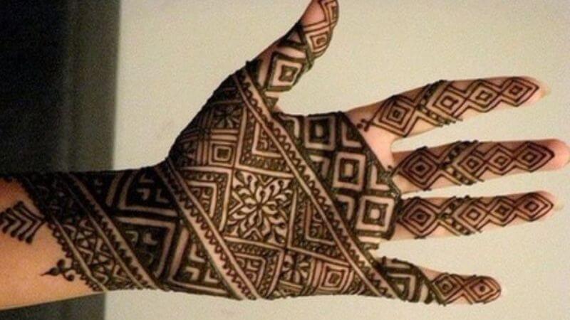 geometric mehendi